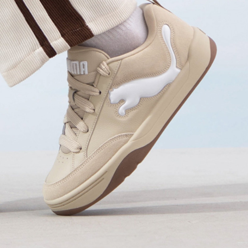 プーマ ミッド ロートップ クラシック ファッション 軽量  - Puma Shoes Suede Classic のレビューと価格