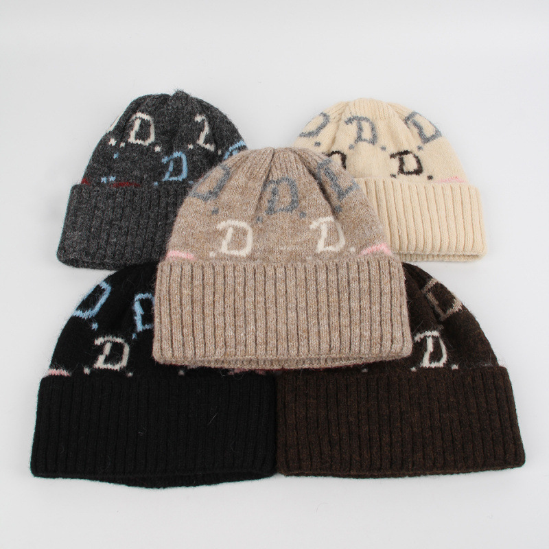 ジャカードニットビーニーハット カラフルな幾何学模様 冬用暖 - Beanie Cuffed Knit のレビューと価格
